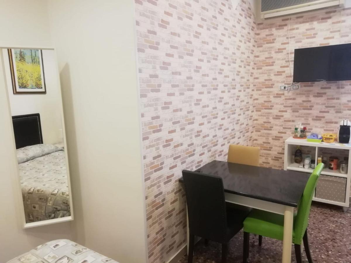 Apartment Urbino 33 Rome Exterior photo