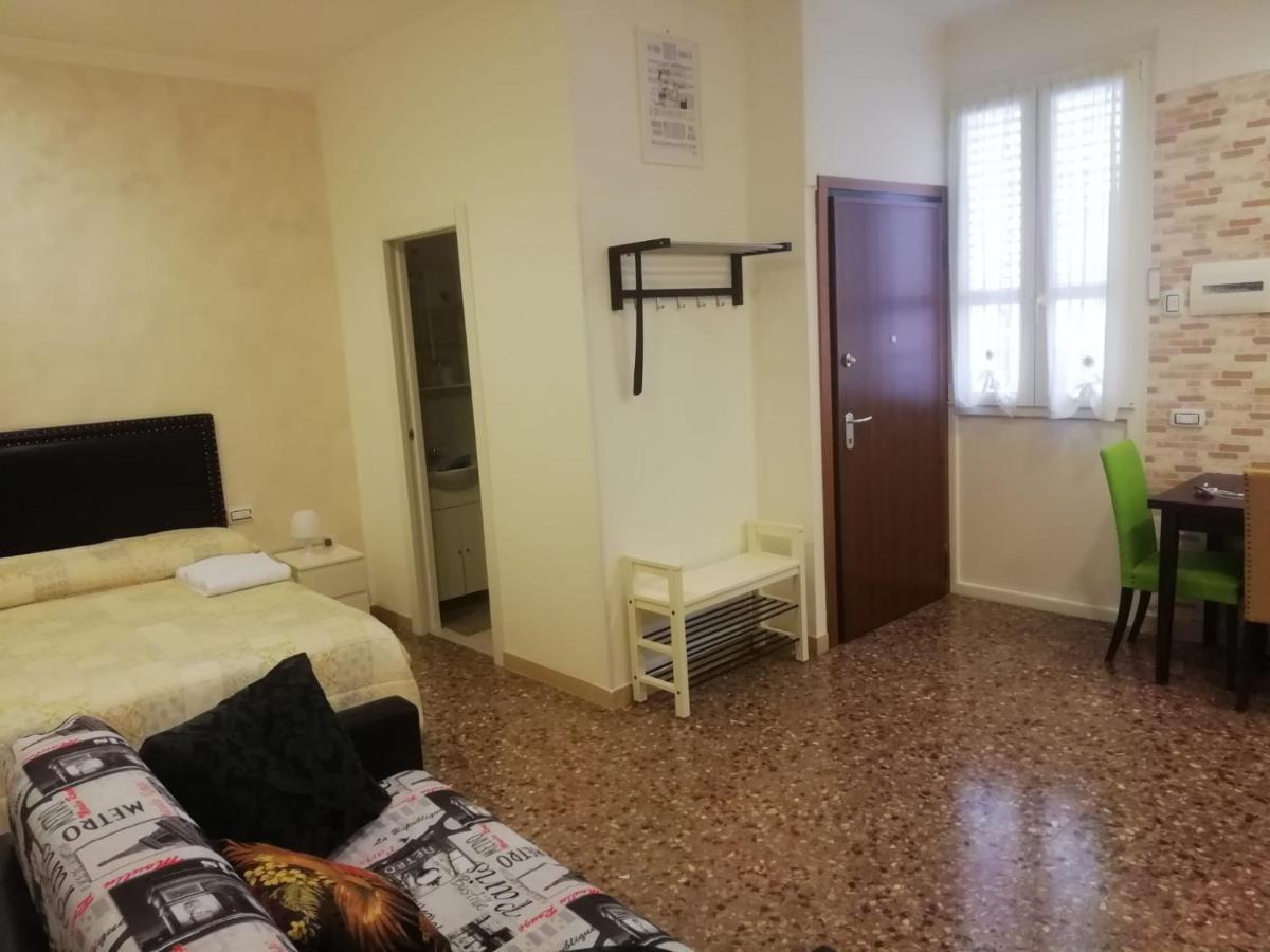 Apartment Urbino 33 Rome Exterior photo